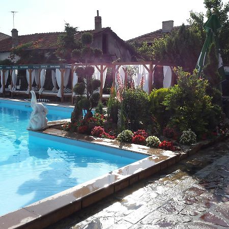 Family Hotel Zhelkovi - Olympia Kharmanli Exterior foto