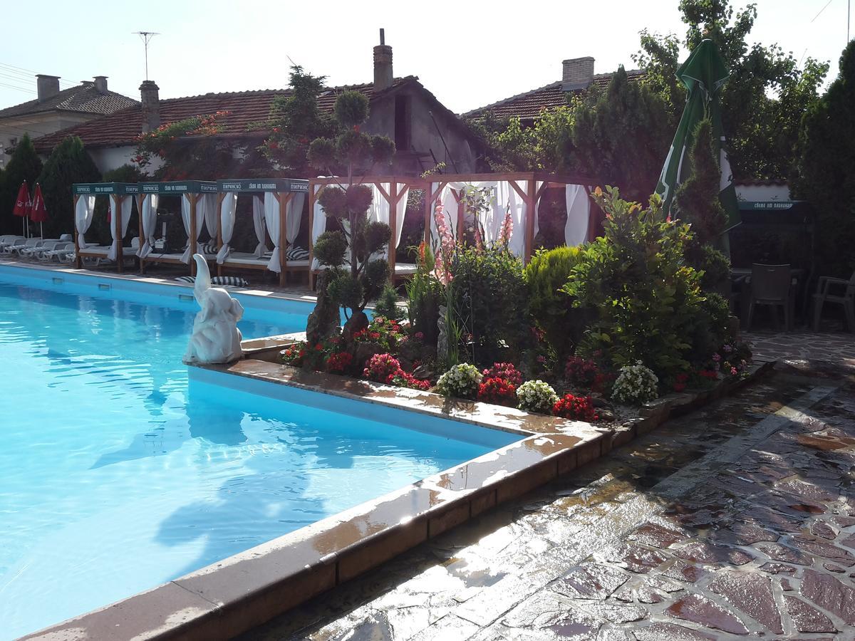Family Hotel Zhelkovi - Olympia Kharmanli Exterior foto
